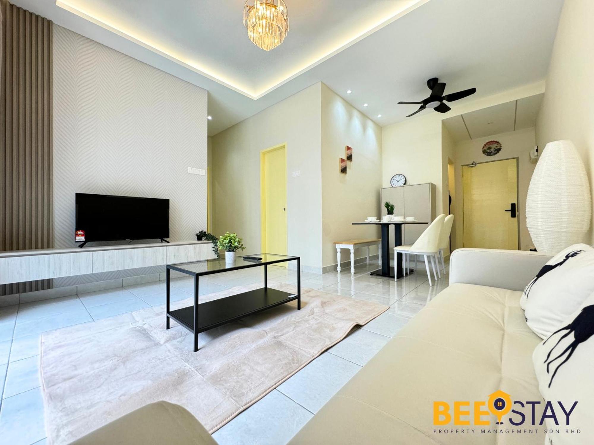 Youth City Residence Family Suite Klia Aeon Mall Nilai Usim ภายนอก รูปภาพ